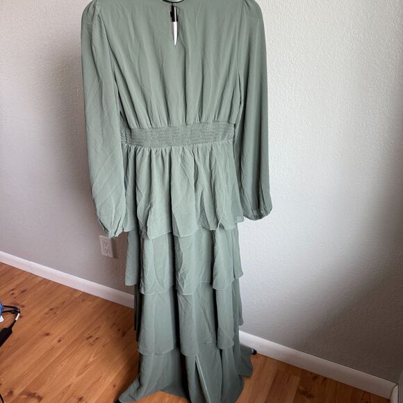 NWT Baltic Born Mariella Tiered Long Sleeve Modest Maxi Dress Dark Sage Green M - Picture 3 of 5